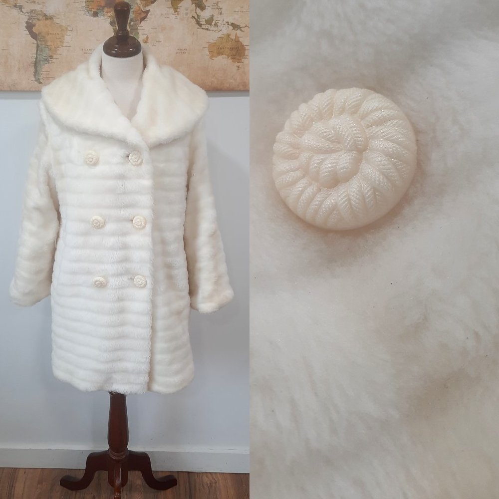 Vtg 60s elegant white faux fur jacket
